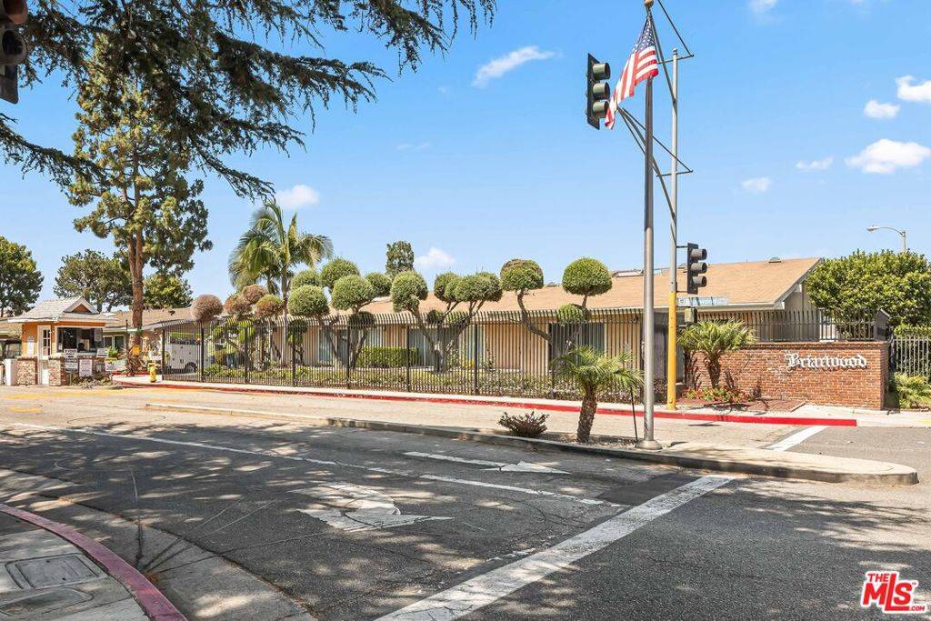 Inglewood, CA 90305,3500 W Manchester BLVD #462