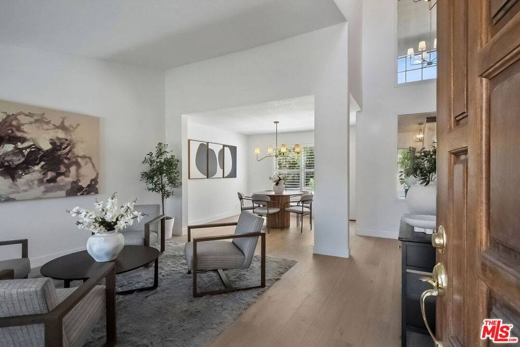 Moorpark, CA 93021,4012 N Cedarpine LN
