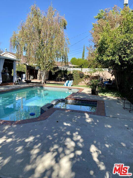 West Hills, CA 91307,23020 Haynes ST