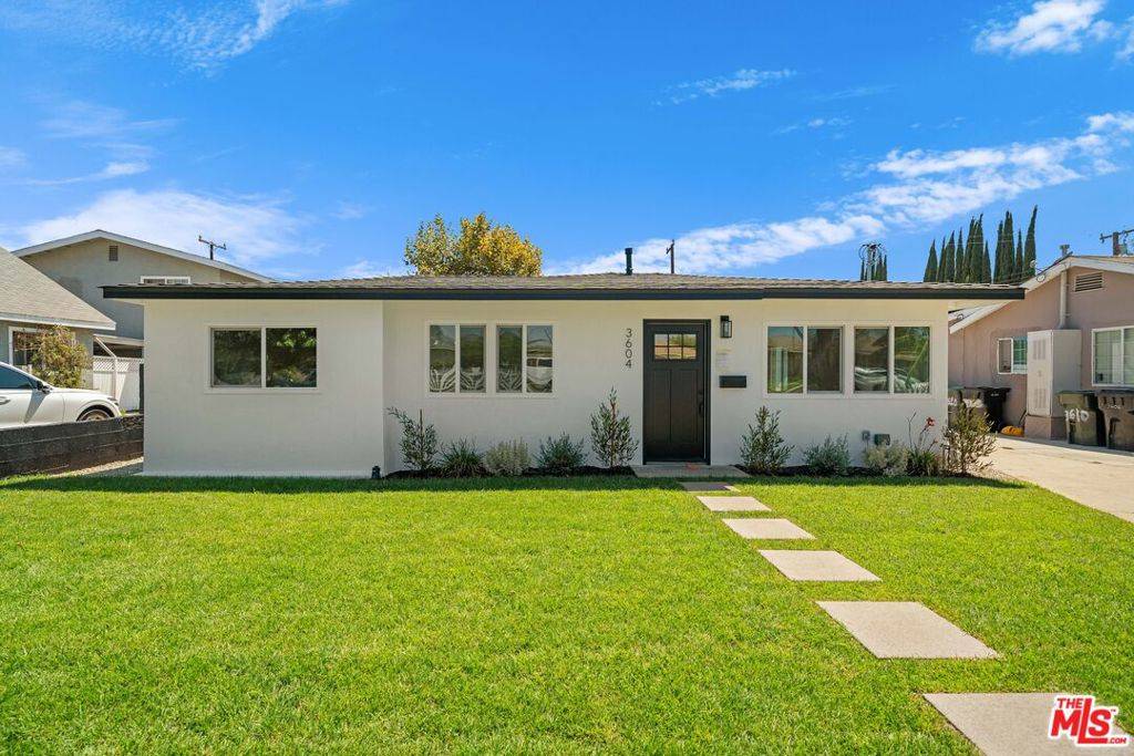 Fullerton, CA 92833,3604 W Valencia DR