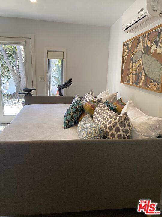 Los Angeles, CA 90035,1053 S Alfred ST #A