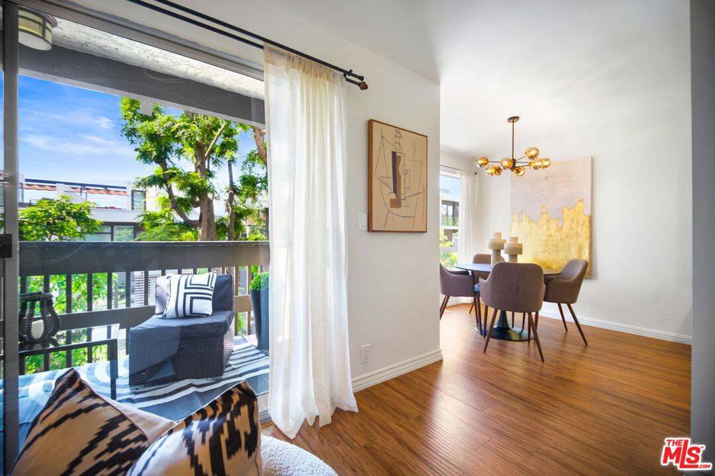 West Hollywood, CA 90069,9061 Keith AVE #303
