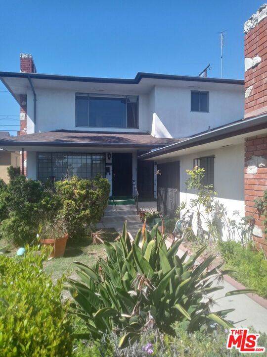 Los Angeles, CA 90056,5413 W Slauson AVE