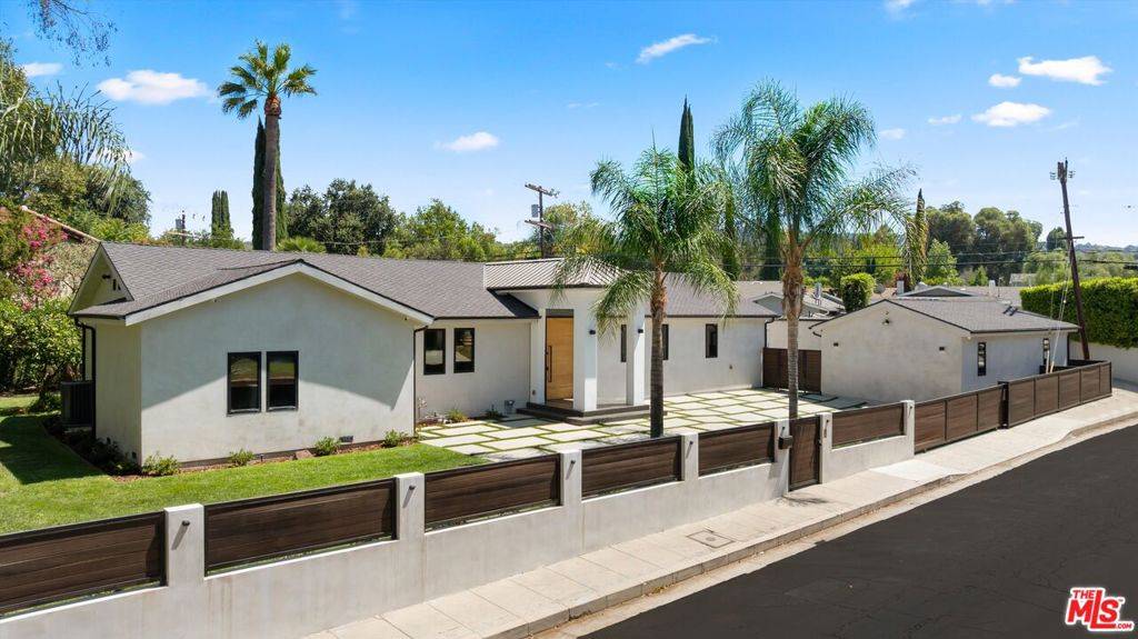 Woodland Hills, CA 91364,4850 San Feliciano DR