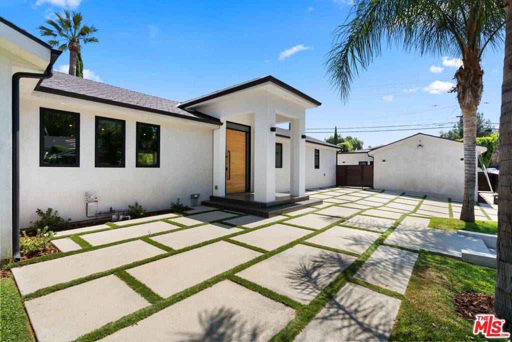 Woodland Hills, CA 91364,4850 San Feliciano DR