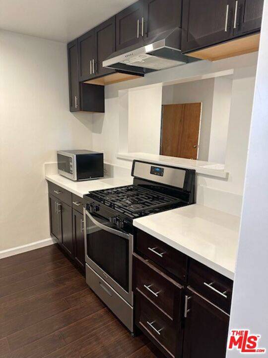 Los Angeles, CA 90068,5961 Chula Vista WAY #7