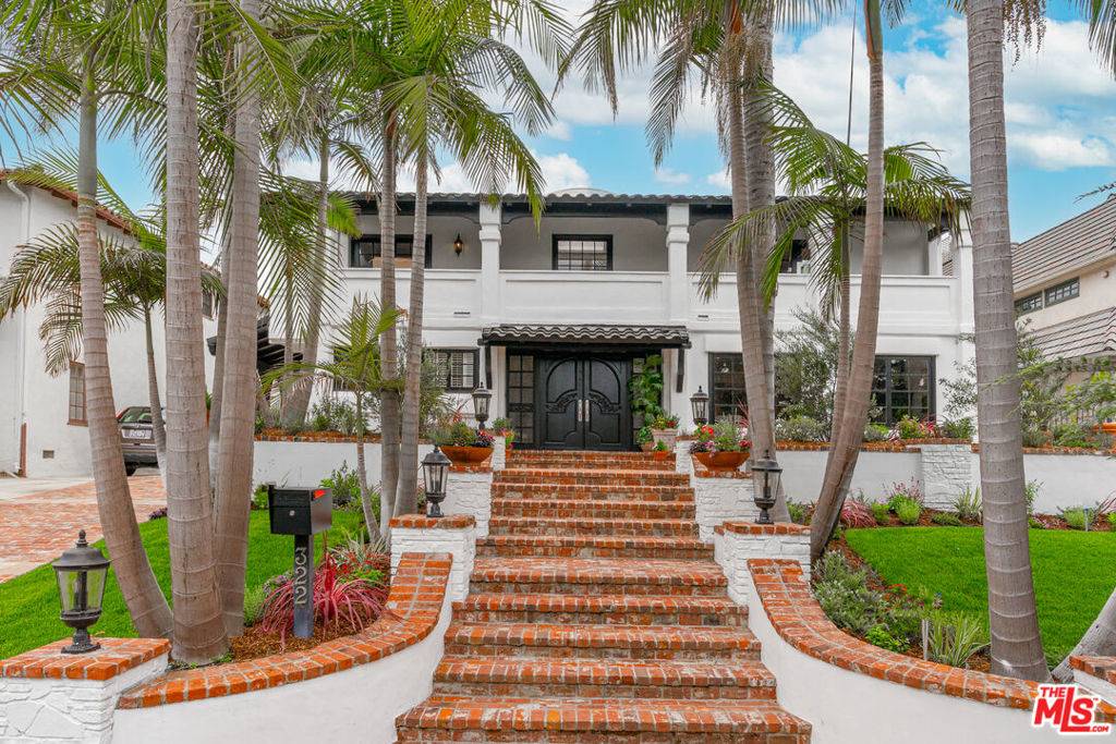 Santa Monica, CA 90402,322 25th ST