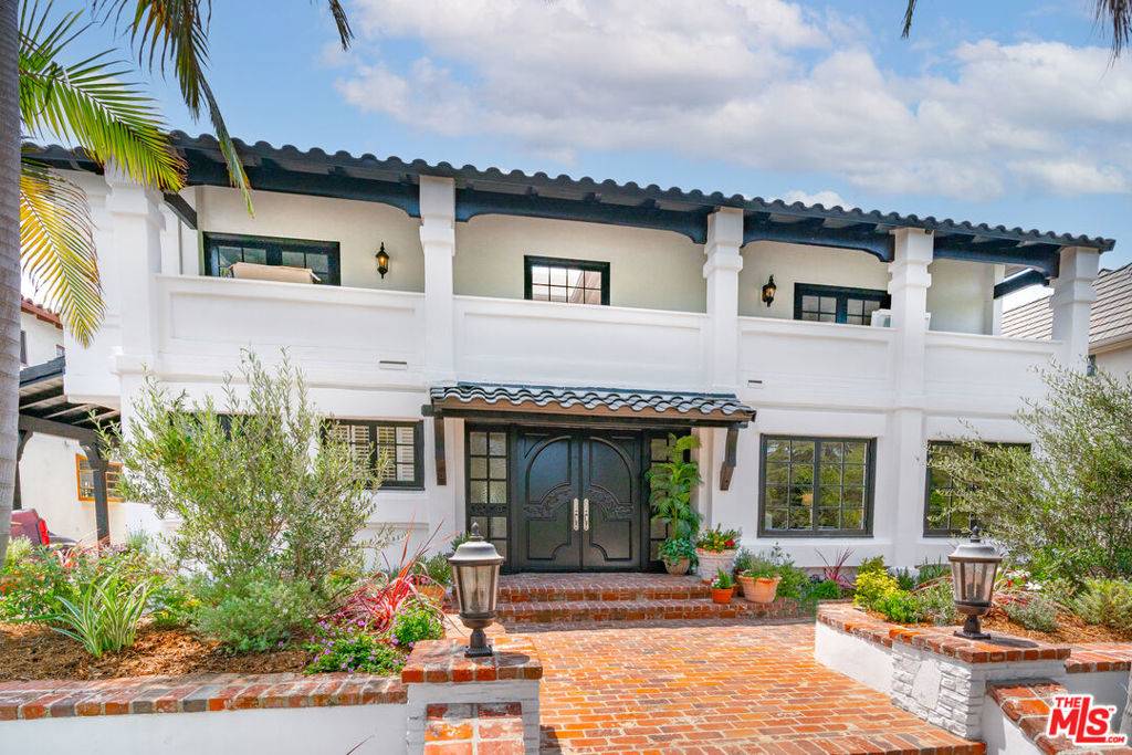 Santa Monica, CA 90402,322 25th ST