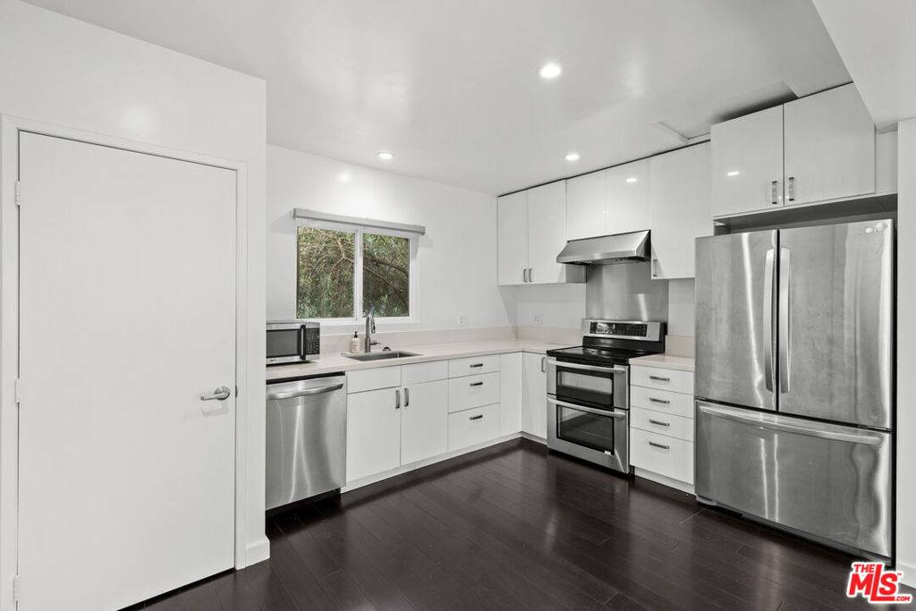 Santa Monica, CA 90404,1434 24th ST