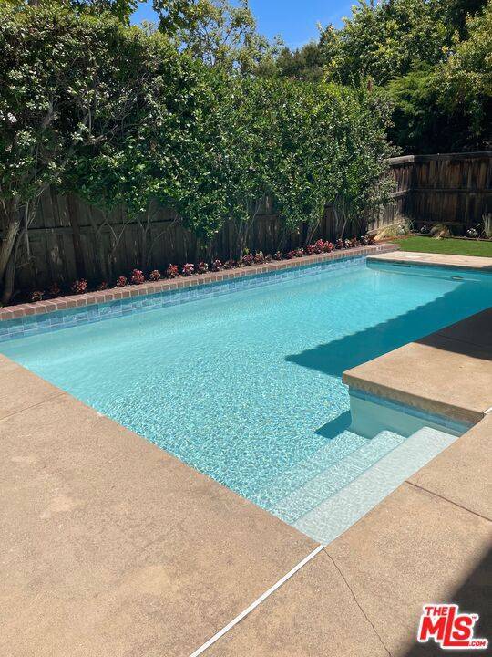 Thousand Oaks, CA 91360,603 Racquet Club LN