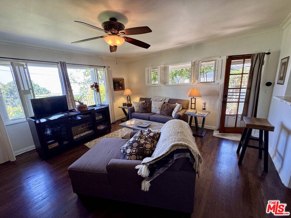 Los Angeles, CA 90046,7756 Torreyson Dr. #A