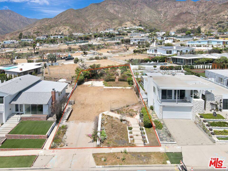 Malibu, CA 90265,18151 Kingsport DR
