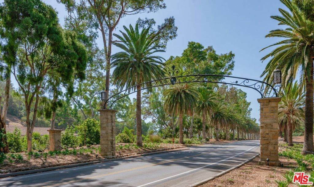 Santa Barbara, CA 93110,4027 Ramitas RD