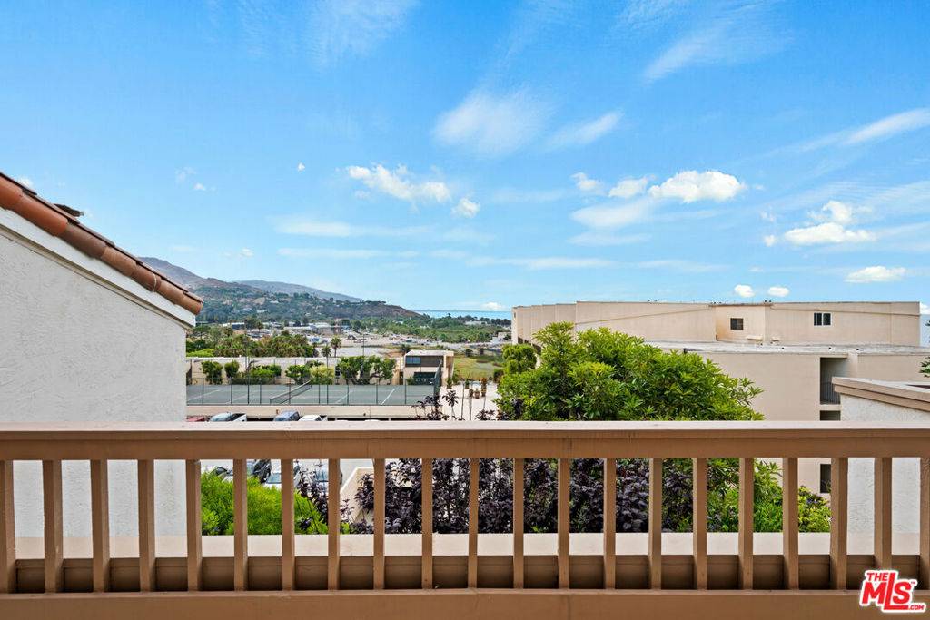Malibu, CA 90265,23908 De Ville WAY #A
