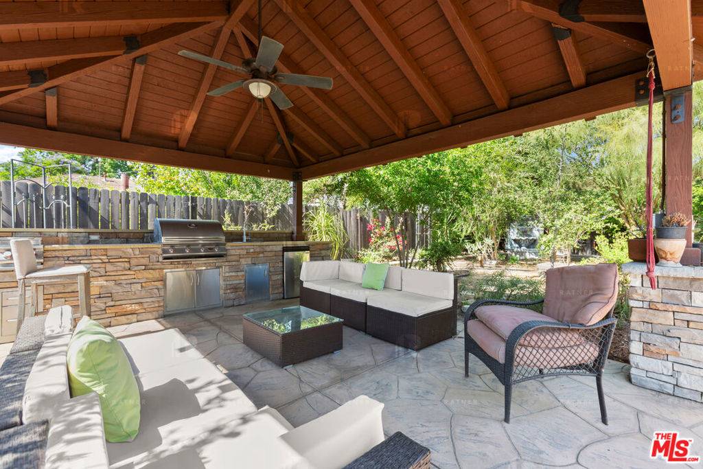Van Nuys, CA 91406,17431 Cohasset ST