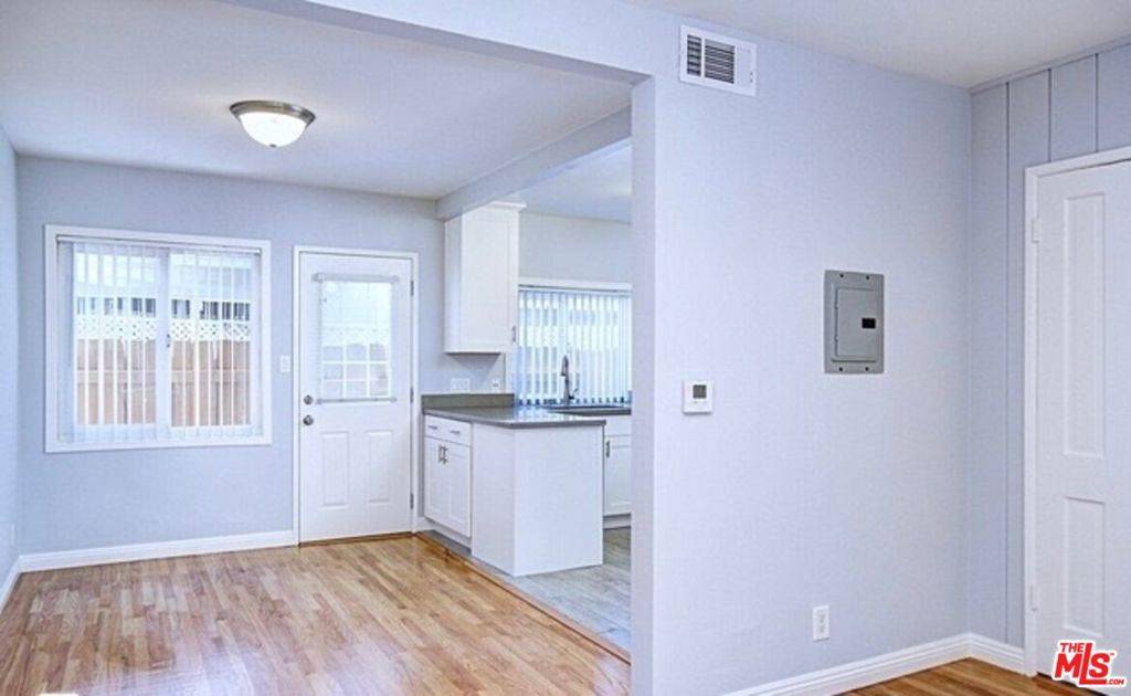 Glendale, CA 91207,321 CAMERON PL #1