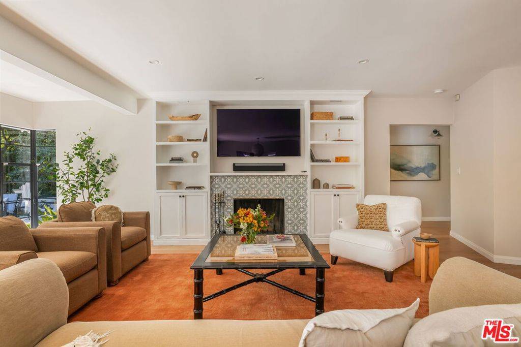 Studio City, CA 91604,11349 Canton DR