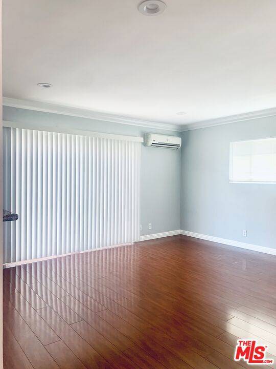 Valley Village, CA 91607,5226 Wilkinson AVE #4