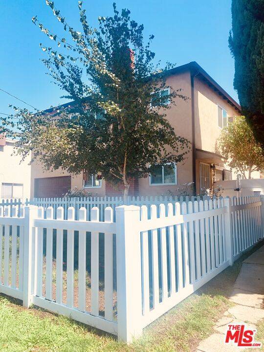 Valley Village, CA 91607,5226 Wilkinson AVE #4