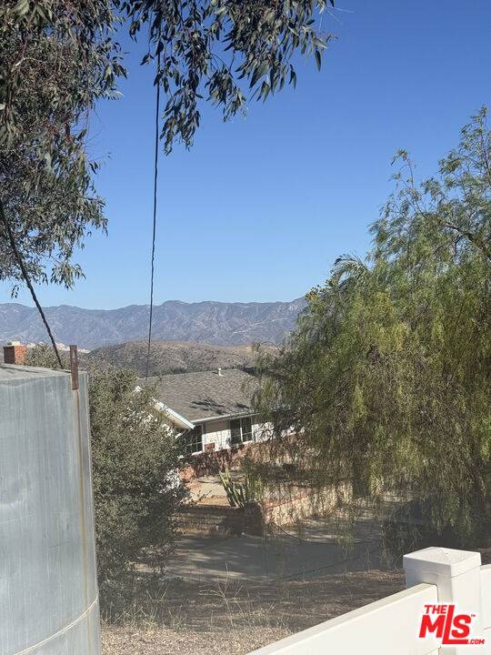 Agua Dulce, CA 91390,33144 Canyon Quail TRL