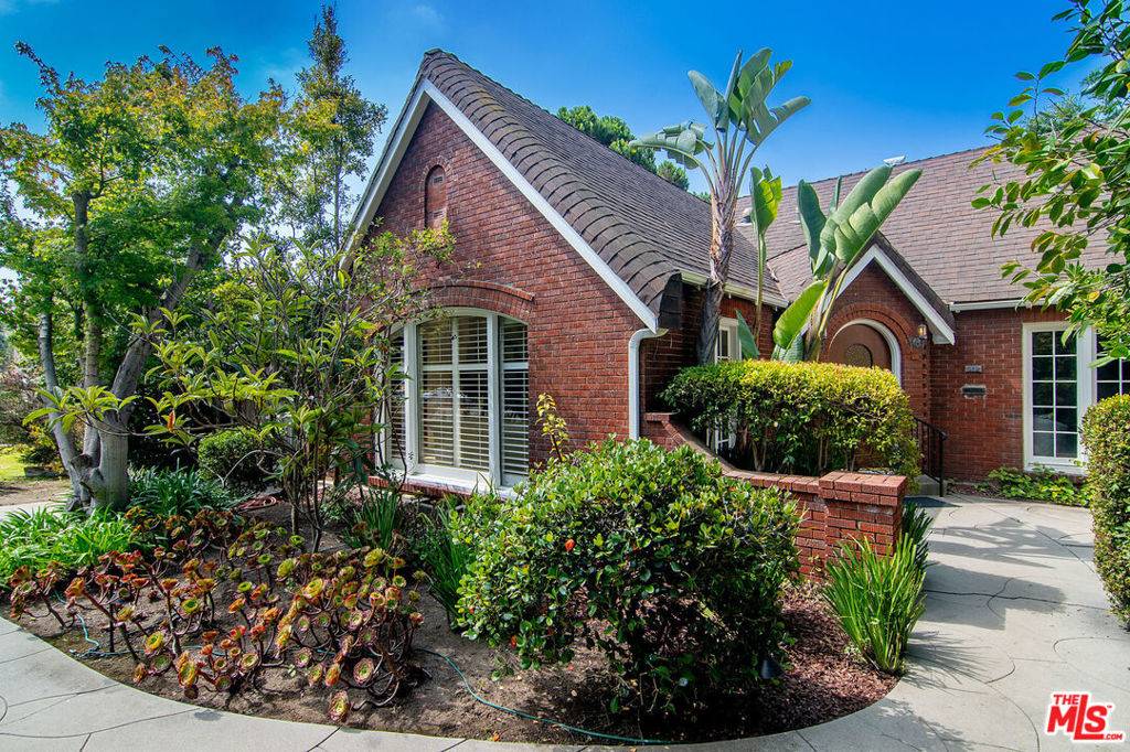 Santa Monica, CA 90402,212 16th ST