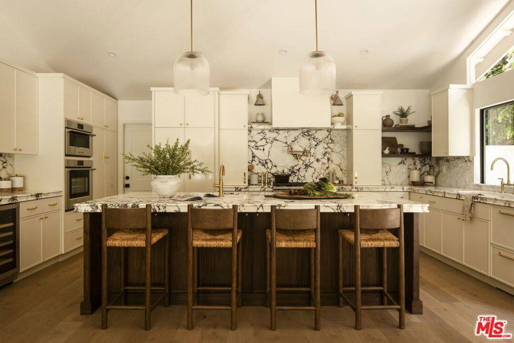 Woodland Hills, CA 91364,20524 Vista De Oro PL