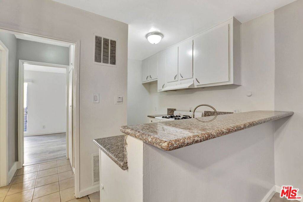 Glendale, CA 91206,1319 Stanley AVE #1