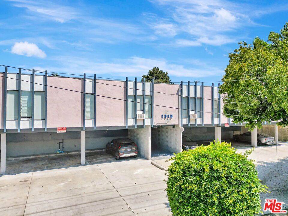 Glendale, CA 91206,1319 Stanley AVE #1