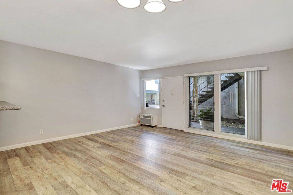 Glendale, CA 91206,1319 Stanley AVE #1