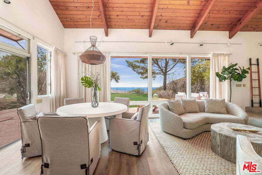 Malibu, CA 90265,2370 Live Oak Meadows RD