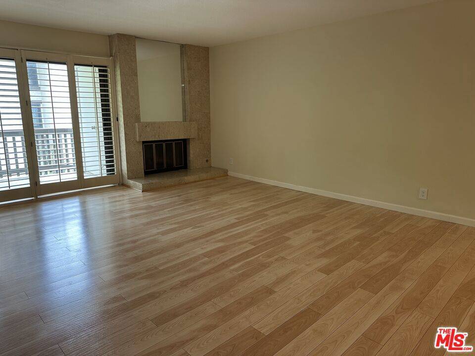 Playa Del Rey, CA 90293,8515 Falmouth AVE #311