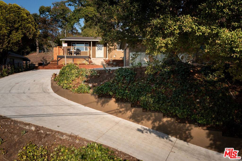 Los Angeles, CA 90042,1336 Armadale AVE