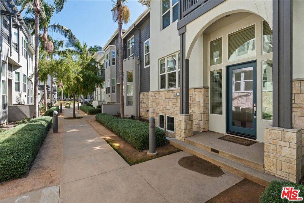 Playa Vista, CA 90094,6010 Celedon #5