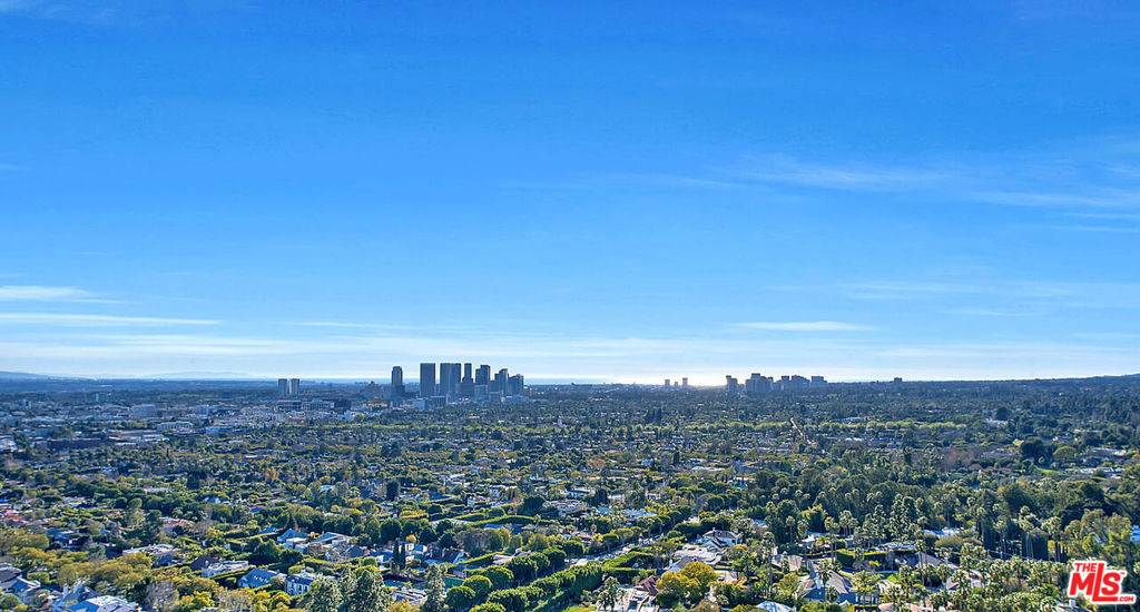 West Hollywood, CA 90069,9255 Doheny RD #2406