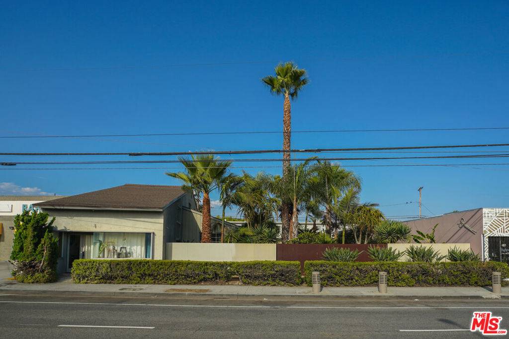 Los Angeles, CA 90066,4546 S Centinela AVE