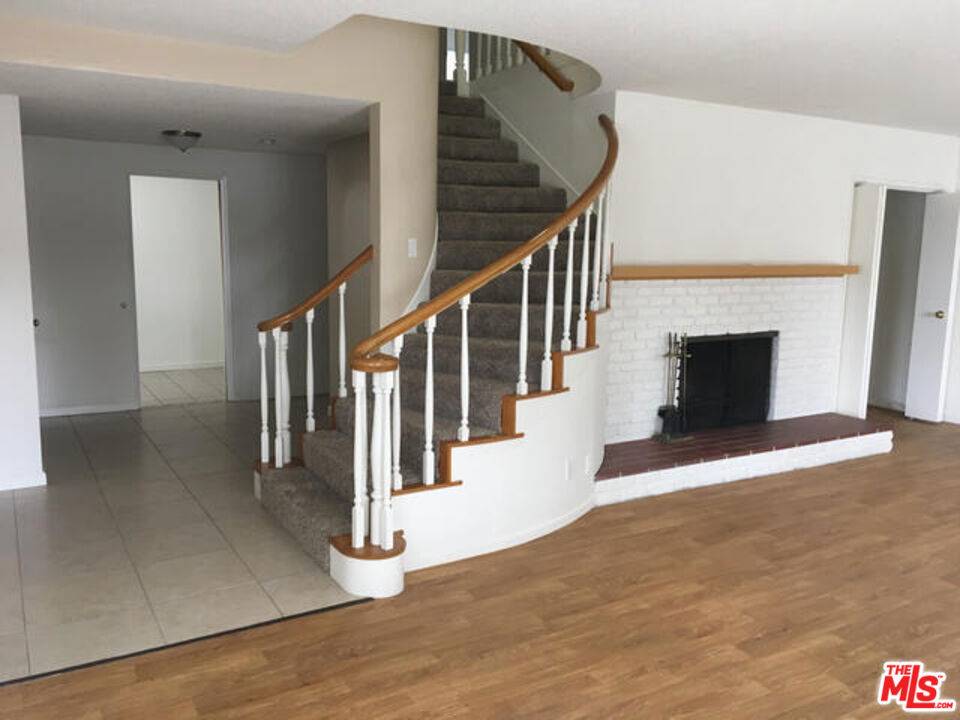 Inglewood, CA 90302,548 Hill ST