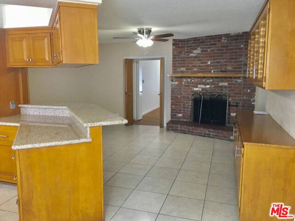Inglewood, CA 90302,548 Hill ST