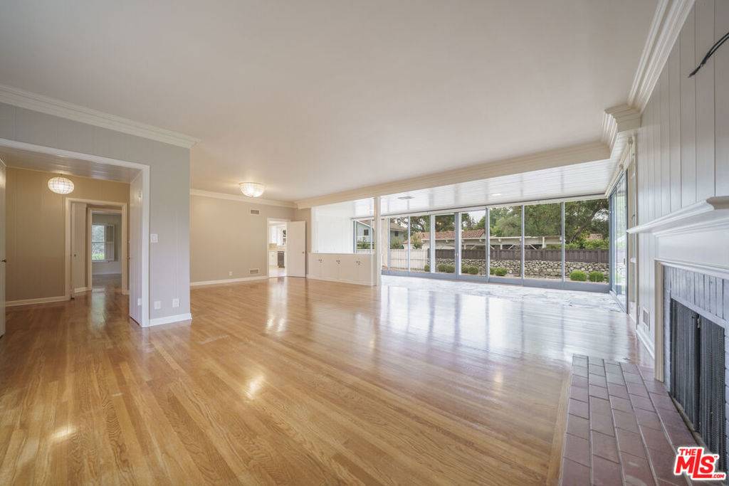 San Marino, CA 91108,520 Winthrop RD