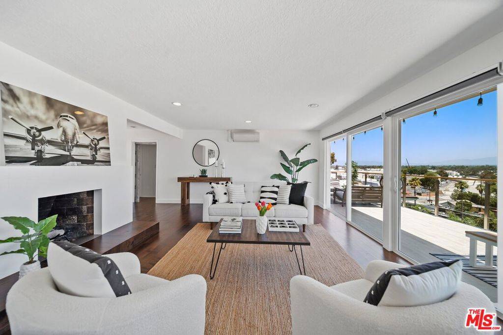 Studio City, CA 91604,11689 Picturesque DR