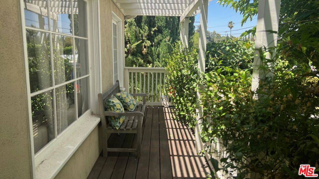 Encino, CA 91436,5039 Rubio AVE