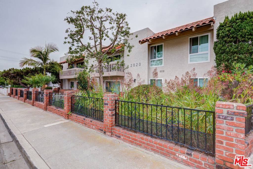 Redondo Beach, CA 90278,2020 Graham AVE #203