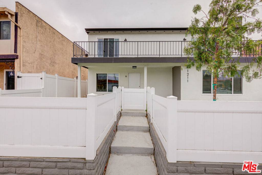 Redondo Beach, CA 90277,1211 Beryl #A