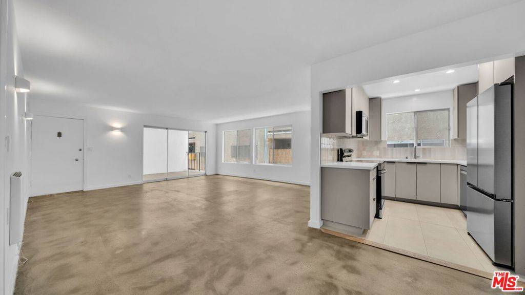Santa Monica, CA 90402,621 San Vicente BLVD #108