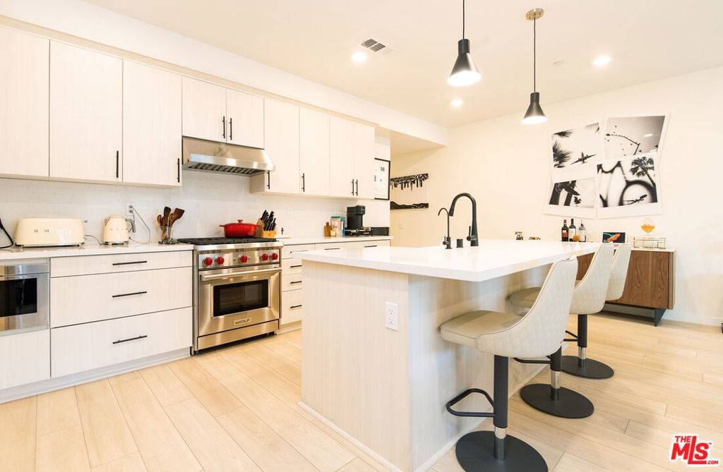 Arcadia, CA 91006,4326 Maple LN