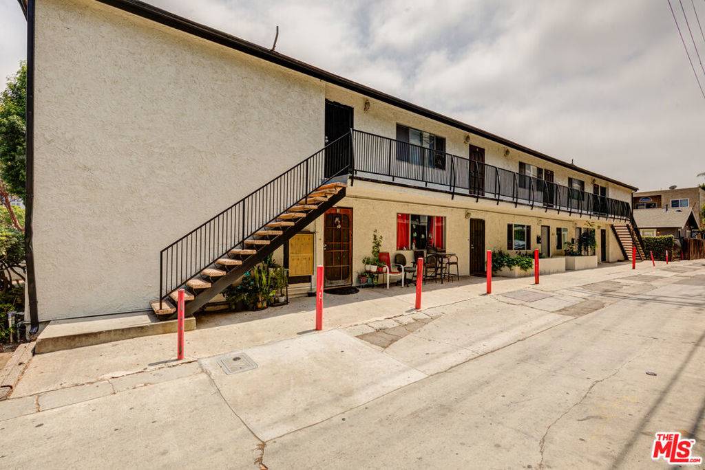Long Beach, CA 90813,428 W 7th #6