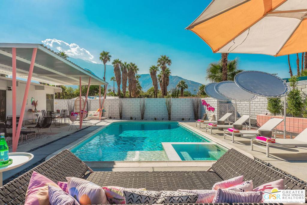Palm Springs, CA 92262,750 E Alexander WAY