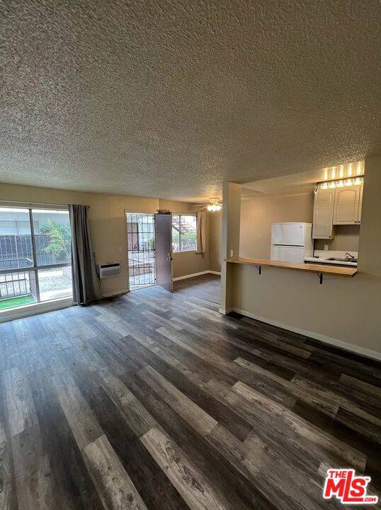 Sylmar, CA 91342,13050 Dronfield AVE #7