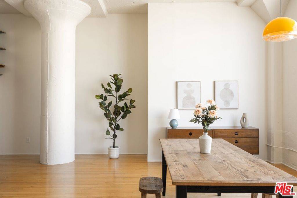 Los Angeles, CA 90013,420 S San Pedro ST #309