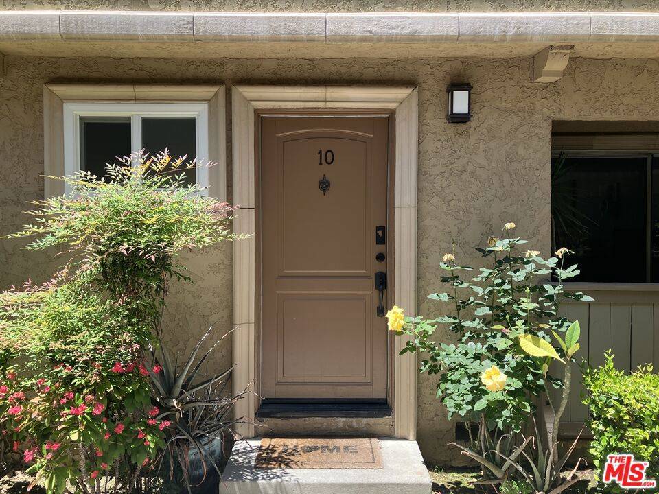 Winnetka, CA 91306,20158 Cohasset ST #10