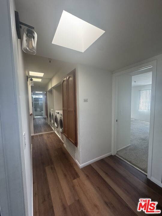 Hawthorne, CA 90250,11707 Acacia AVE #4